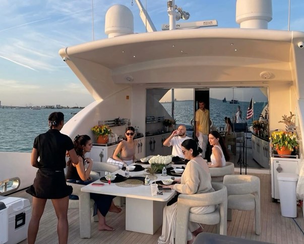 /photos/news/rent a boat rent a yacht in el gouna price Luxury Yachting Experience in El Gouna Your Detailed Guide to Yacht Rentals with Marinoz_efa6f__lg.jpg